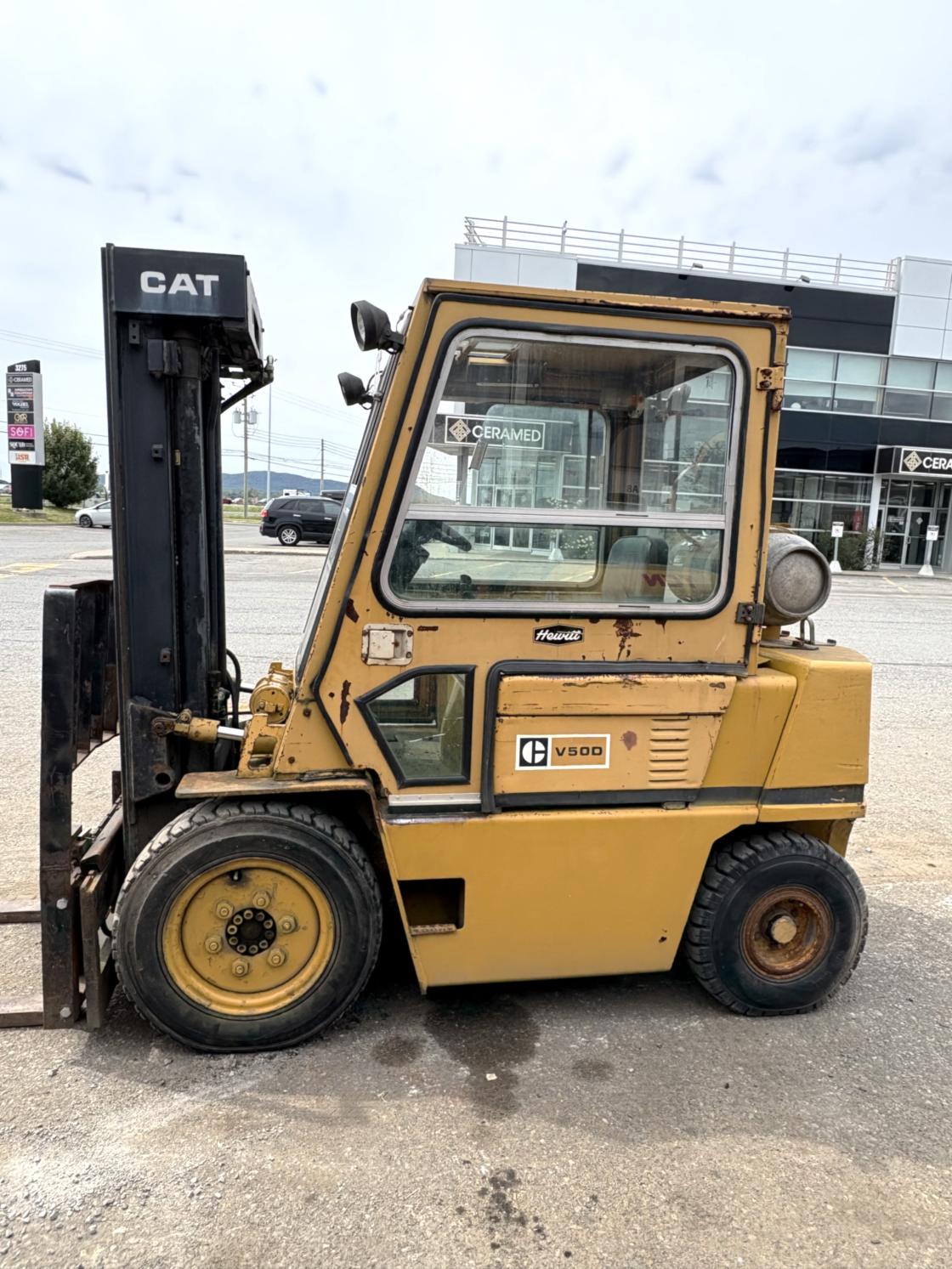 Caterpillar V50D