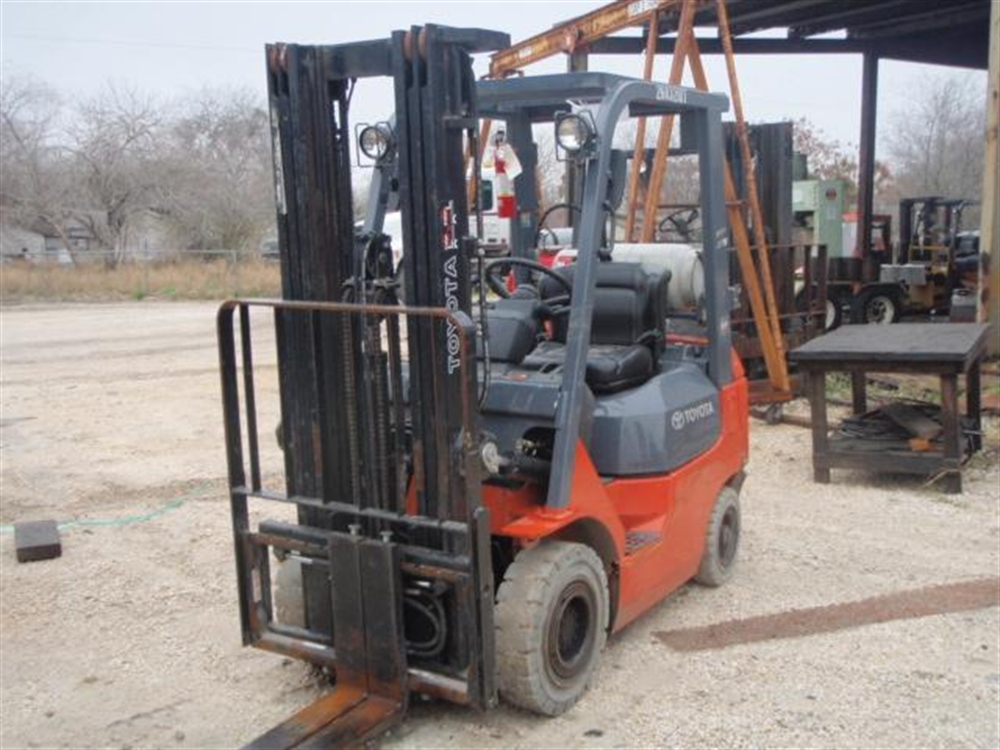 Toyota 7FGU15