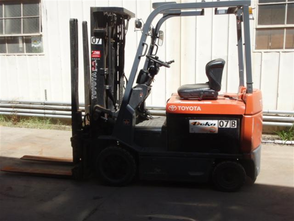 Toyota 7FBCU30