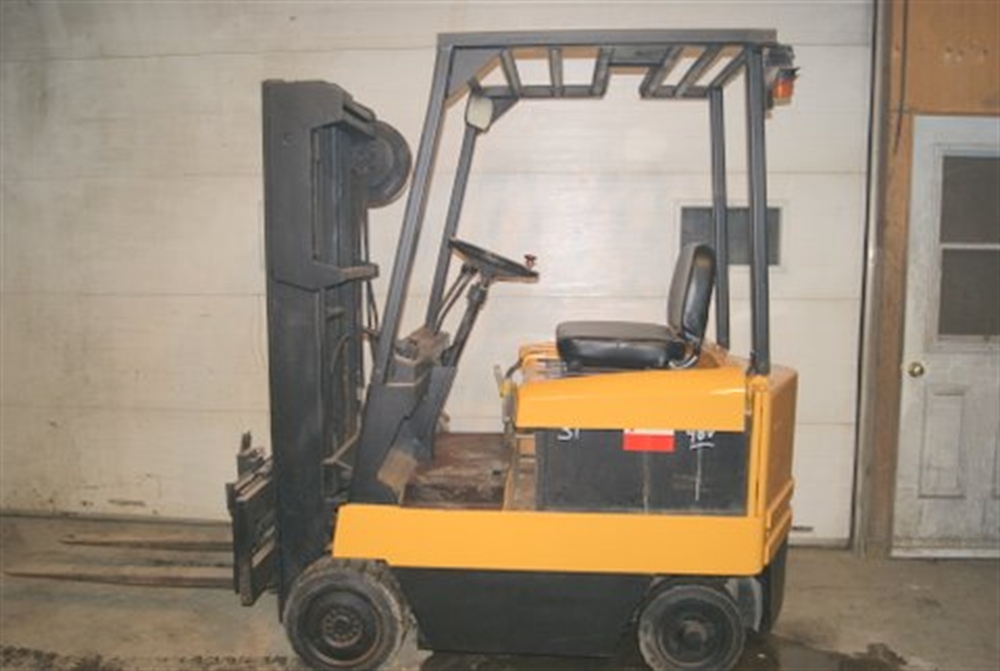 Caterpillar M40