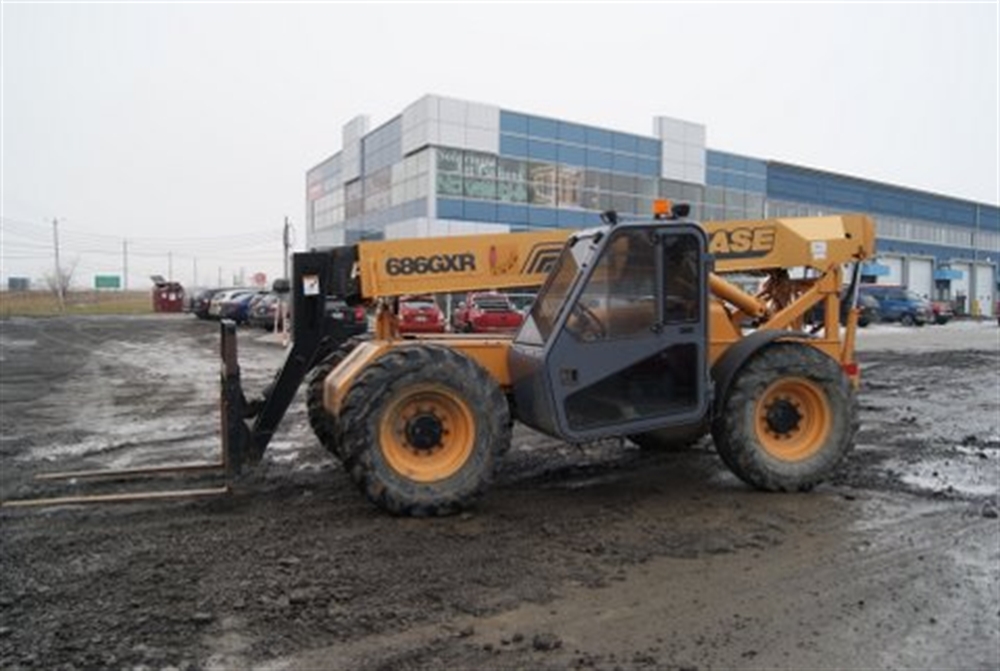 Case 686GXR