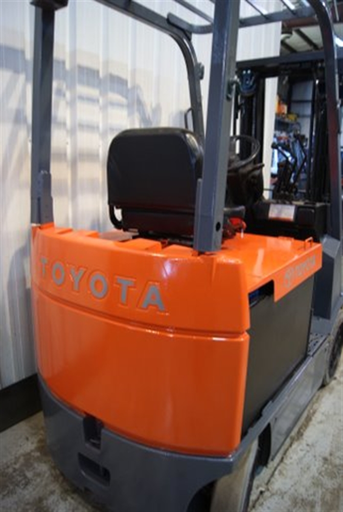 Toyota 7FBCU25
