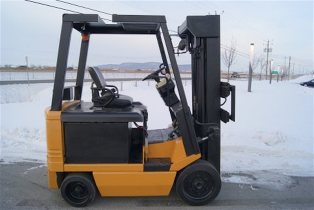 Komatsu FG25ST-14