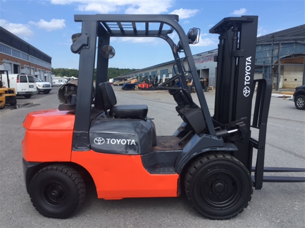 Toyota 7FGU30