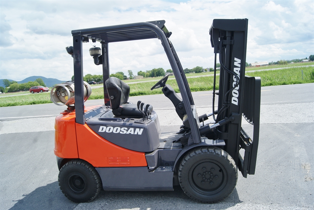 Doosan G25P-5
