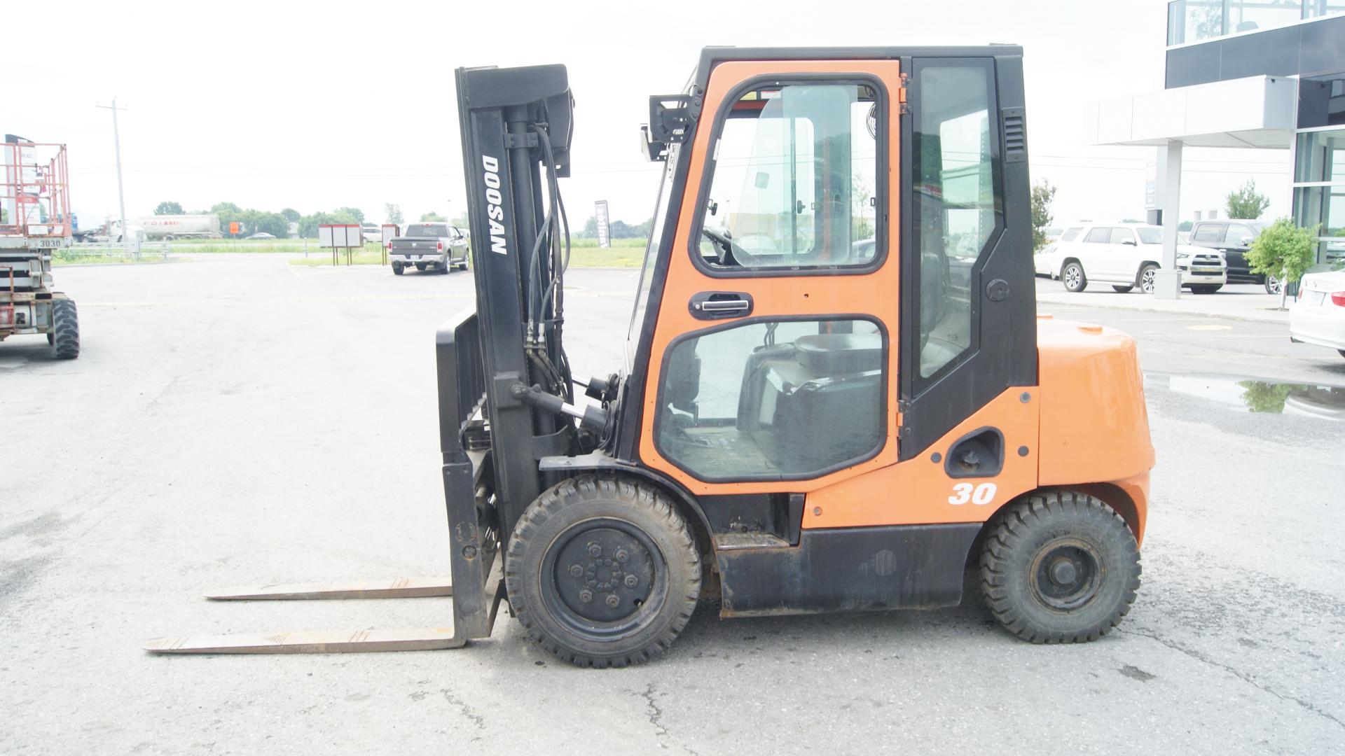 Doosan D30S-5