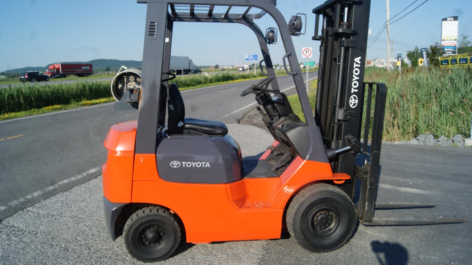 Toyota 7FGU15