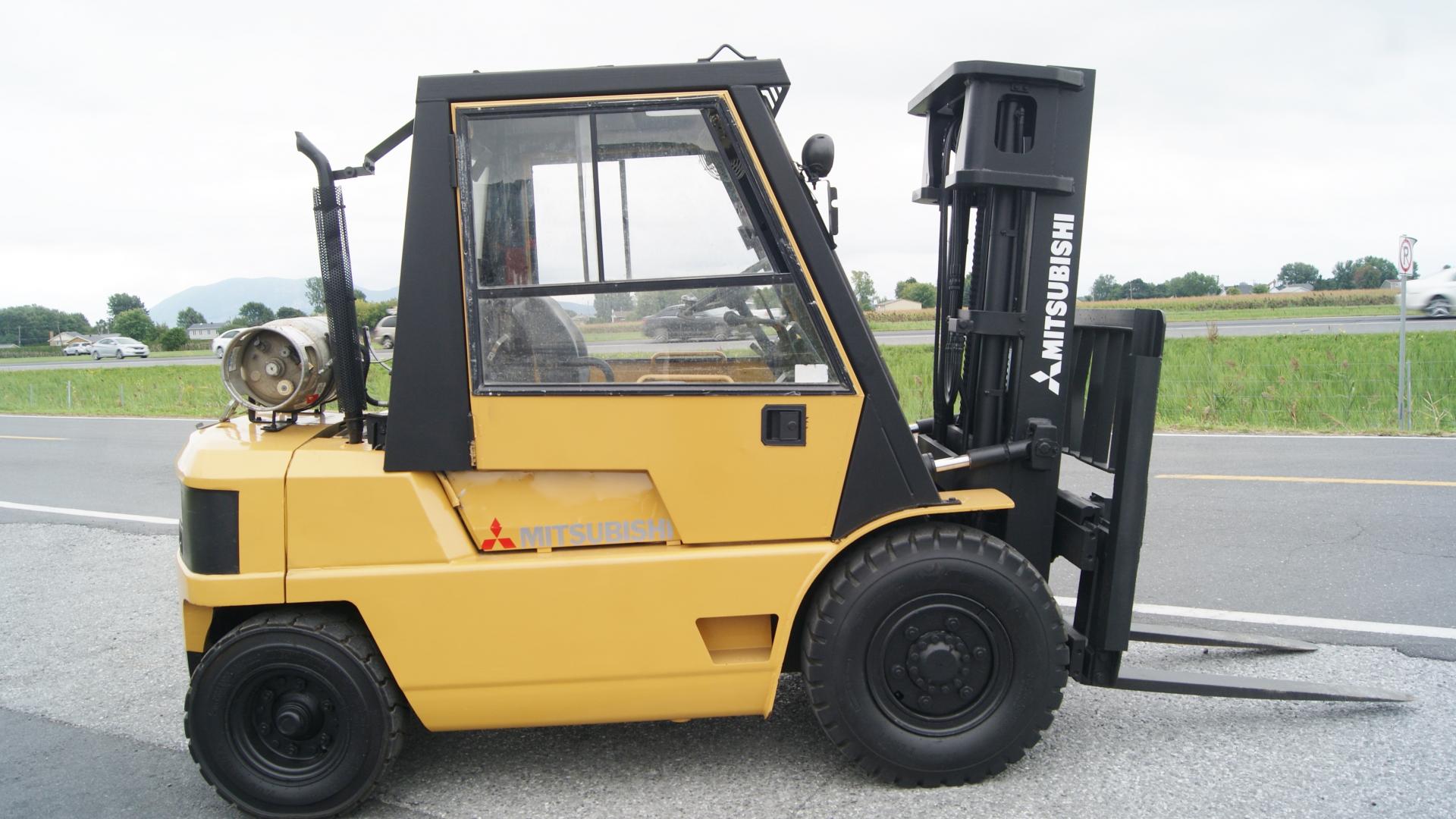 Mitsubishi FG35