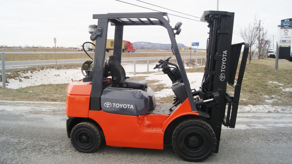 Toyota 7FGU25