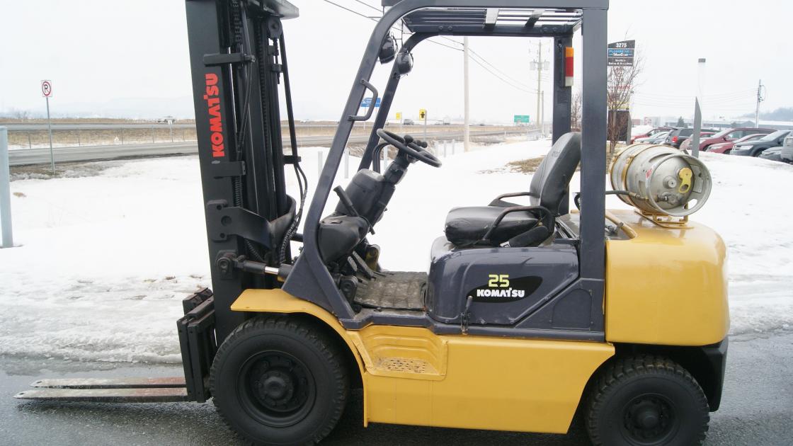 Komatsu FG25