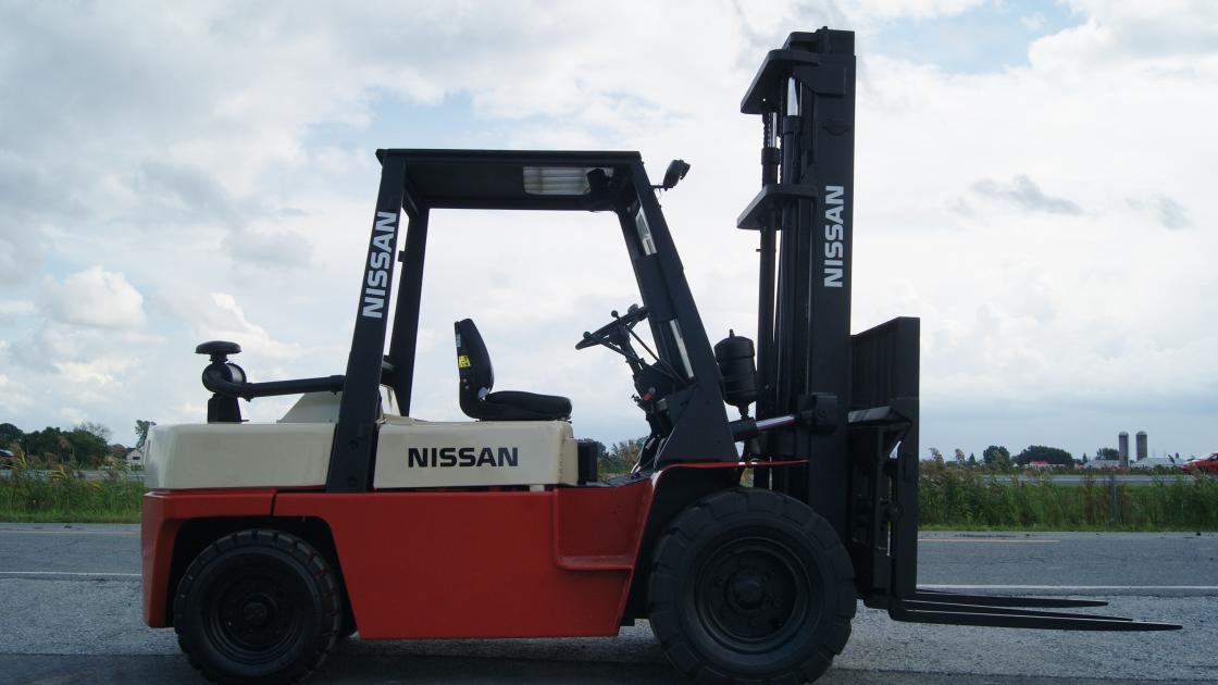 Nissan YGF03A40TV