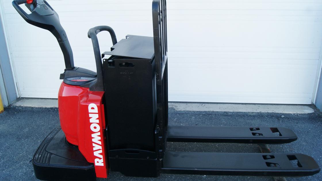 Raymond 8400