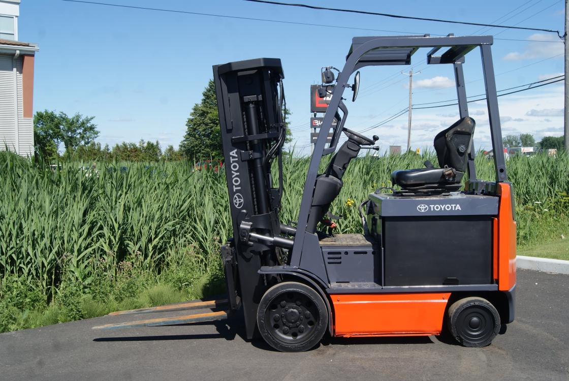 Toyota 7FBCU30