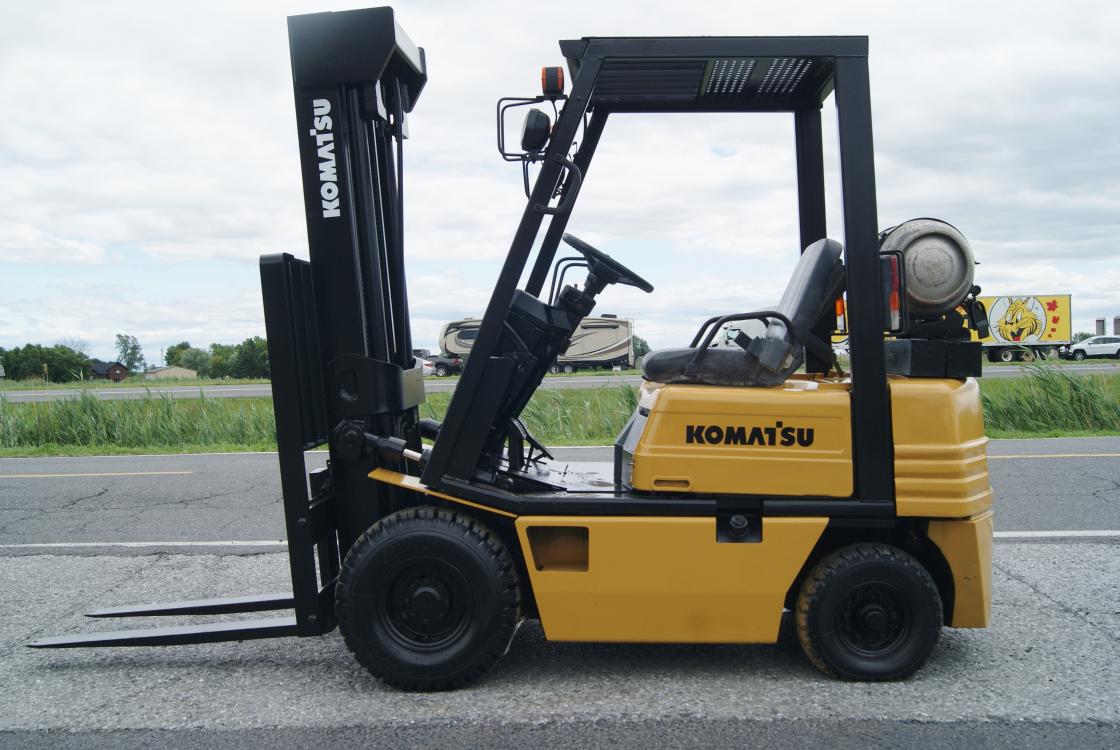 Komatsu FG15