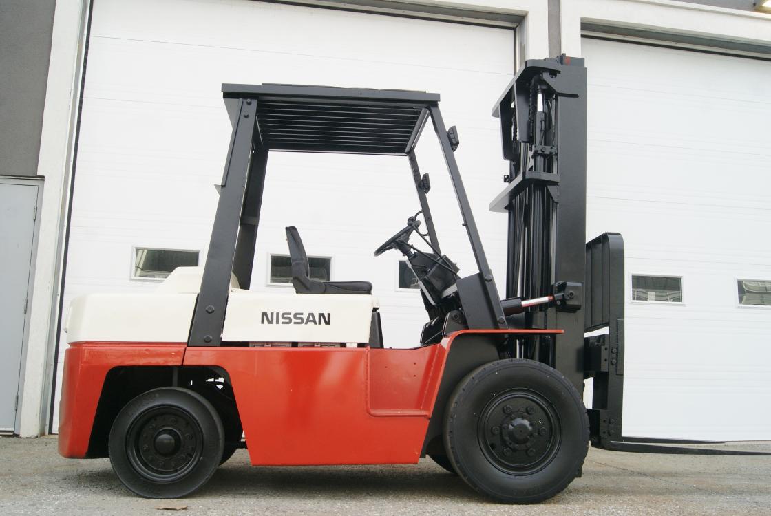 Nissan WGF03A45