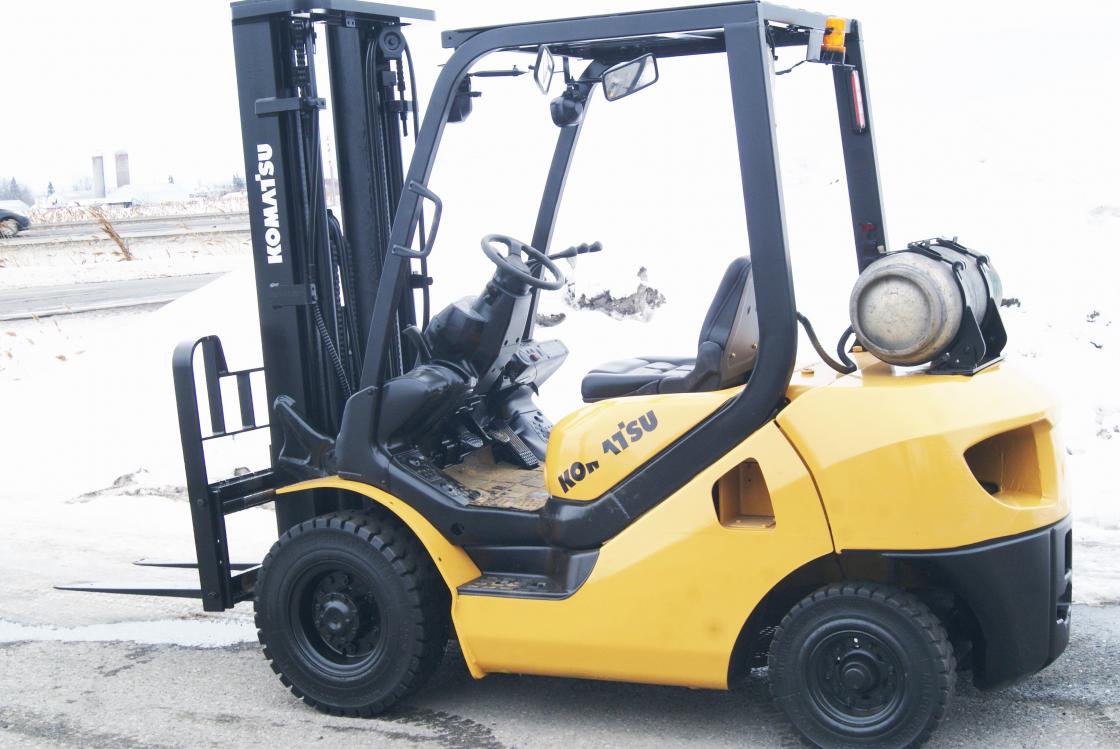 Komatsu G25T-16