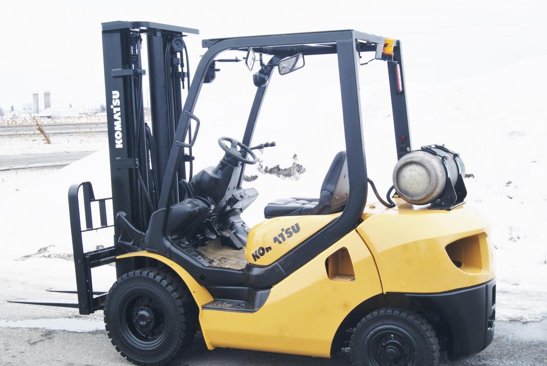 Komatsu G25T-16