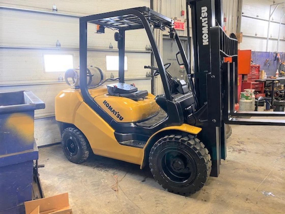 Komatsu FG32HT-16