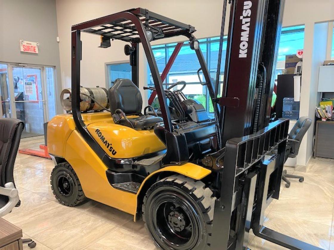 Komatsu FG32HT-16