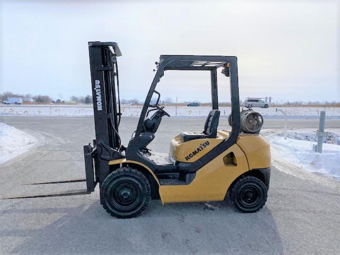 Komatsu FG25T-16