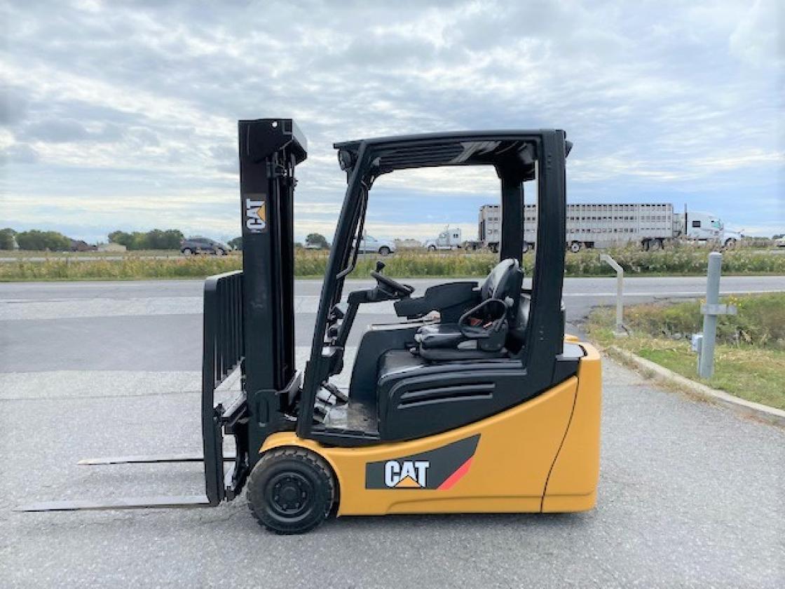 Caterpillar 2ET3000