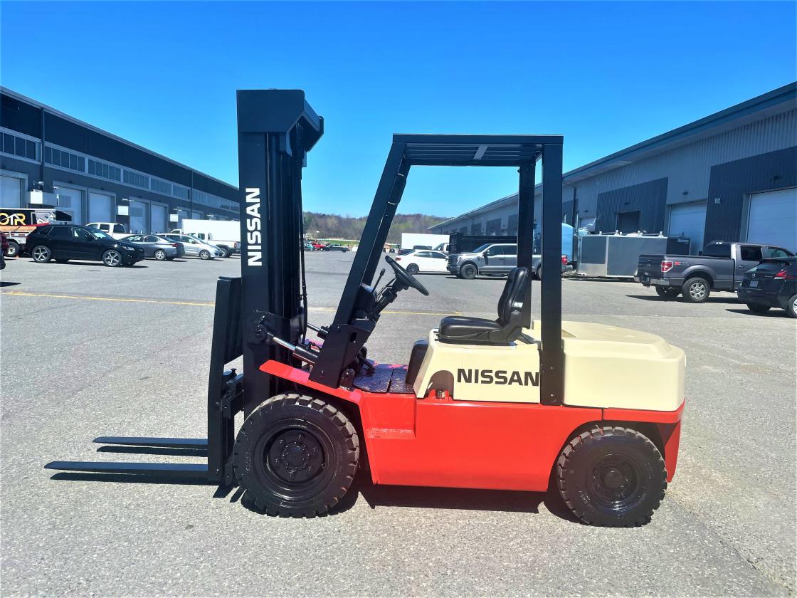 Nissan FGJ02A30V