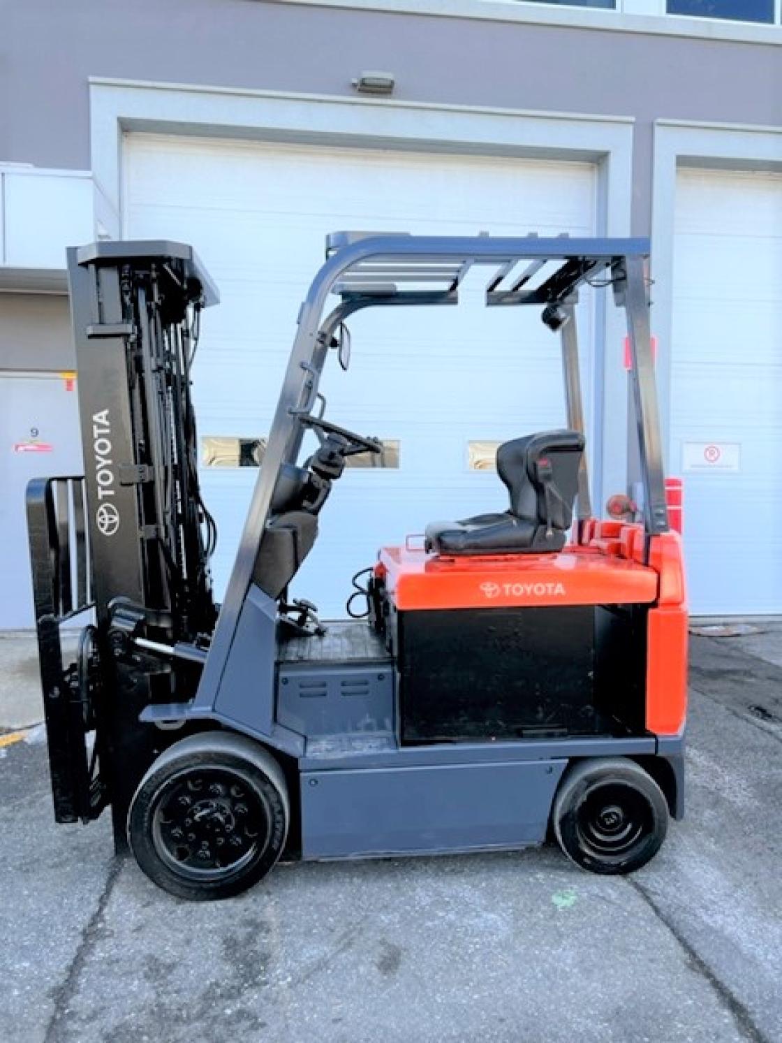 Toyota 7FBCU30