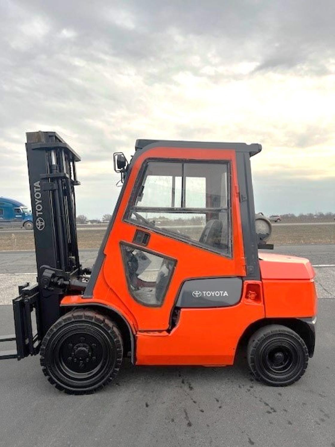 Toyota 7FGU30