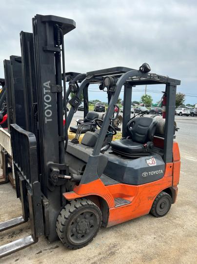 Modèles Chariots Élévateurs Usagés et Neufs Toyota