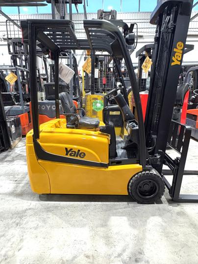 Chariot(s) Pneumatique électrique Yale