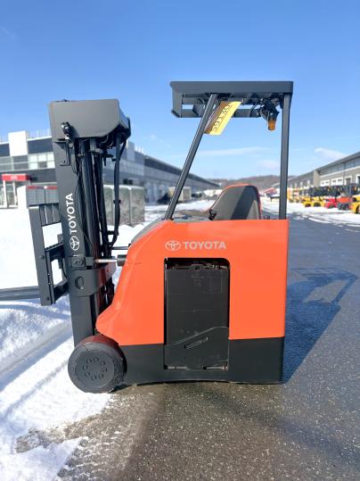 Toyota Forklifts(s) Stand-up