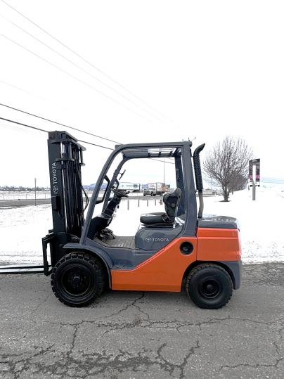 Toyota Forklifts(s) Pneumatic