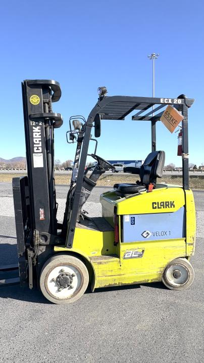 Modèles Chariots Élévateurs Usagés et Neufs Clark
