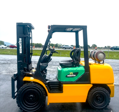 Chariot(s) Pneumatique Komatsu
