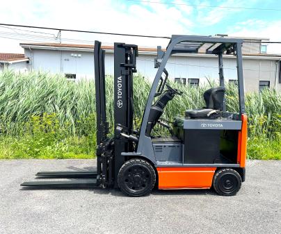 Modèles Chariots Élévateurs Usagés et Neufs Toyota