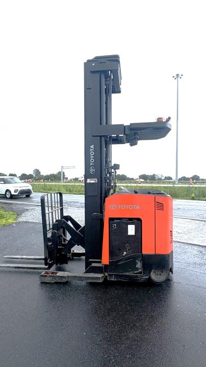 Toyota Forklifts(s) Reach
