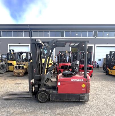 Raymond Forklifts(s) 3 wheels cushion electric