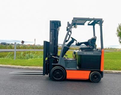 Modèles Chariots Élévateurs Usagés et Neufs Toyota