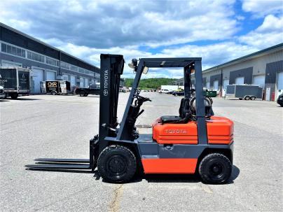 Modèles Chariots Élévateurs Usagés et Neufs Toyota