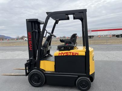 Modèles Chariots Élévateurs Usagés et Neufs Hyster